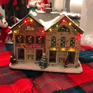 St. Nicholas Square Pet Shop (retired)